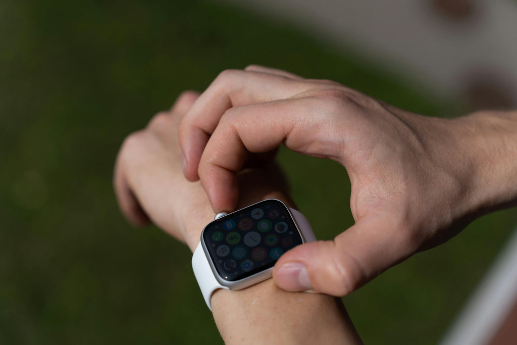10 Ways a Fitness Bracelet Can Transform Your Health and Daily Routine